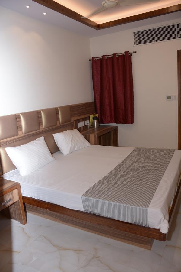 Hotel Golden Oasis - A Well Hygiene Property Paharganj Bagian luar foto