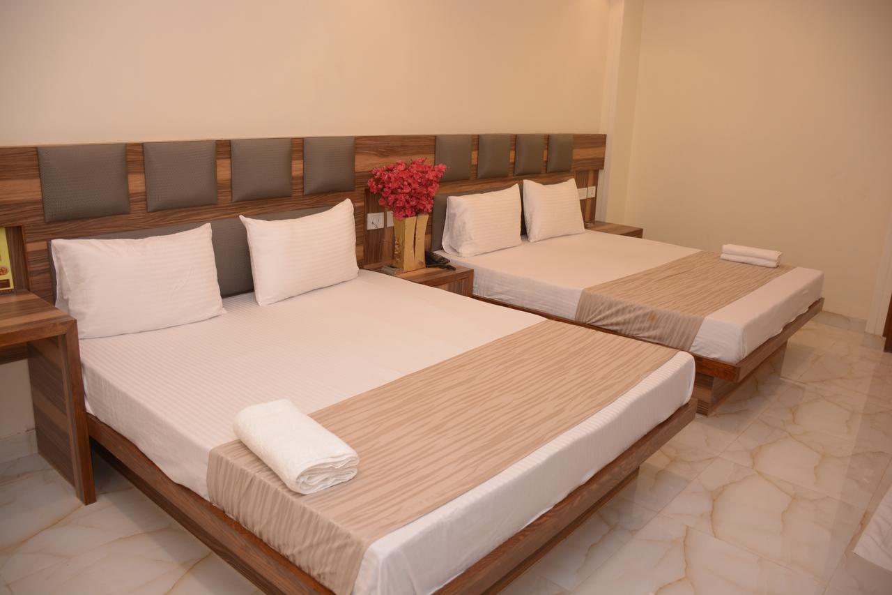 Hotel Golden Oasis - A Well Hygiene Property Paharganj Bagian luar foto