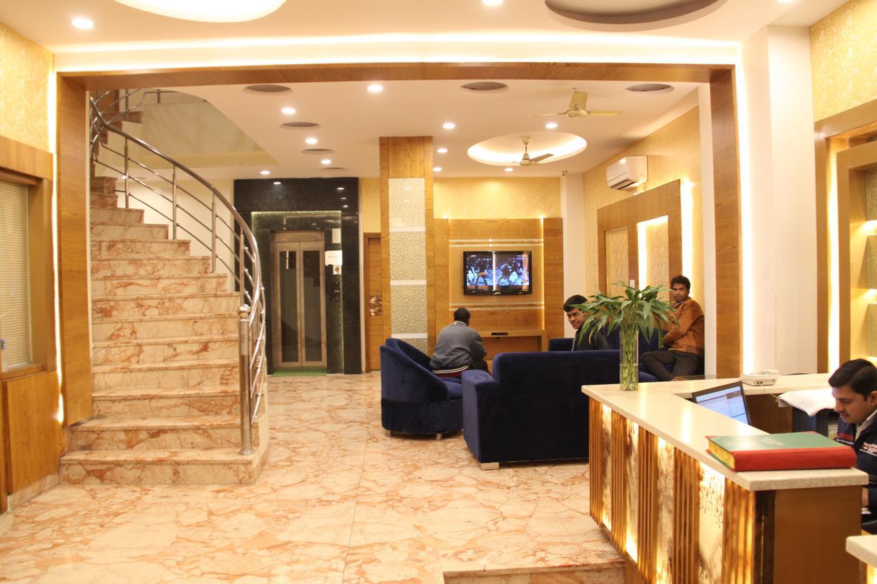 Hotel Golden Oasis - A Well Hygiene Property Paharganj Bagian luar foto