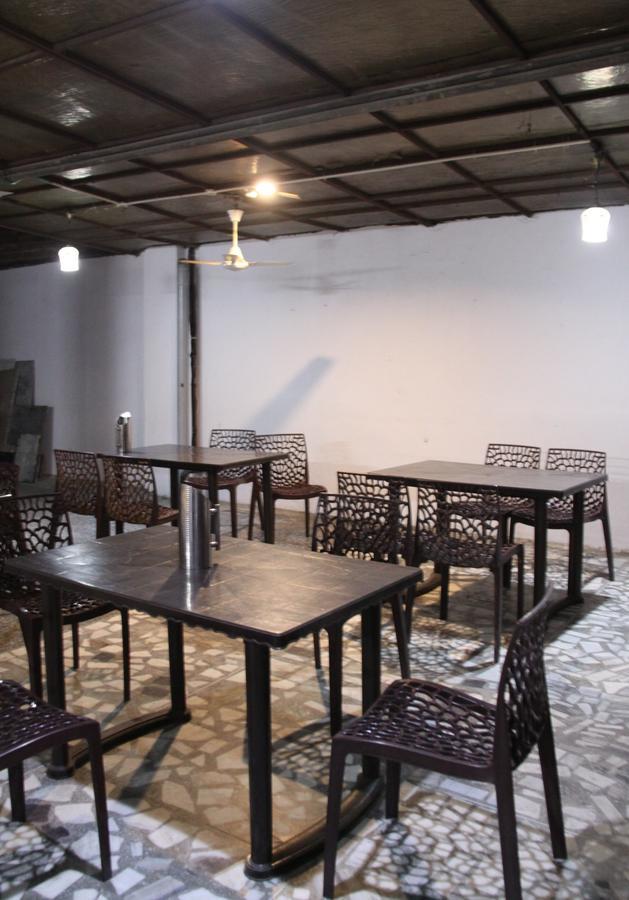 Hotel Golden Oasis - A Well Hygiene Property Paharganj Ruang foto