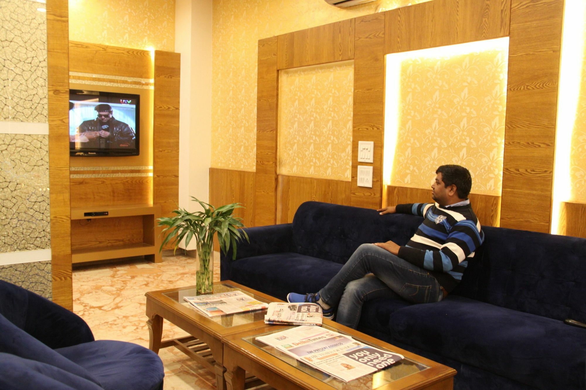 Hotel Golden Oasis - A Well Hygiene Property Paharganj Bagian luar foto